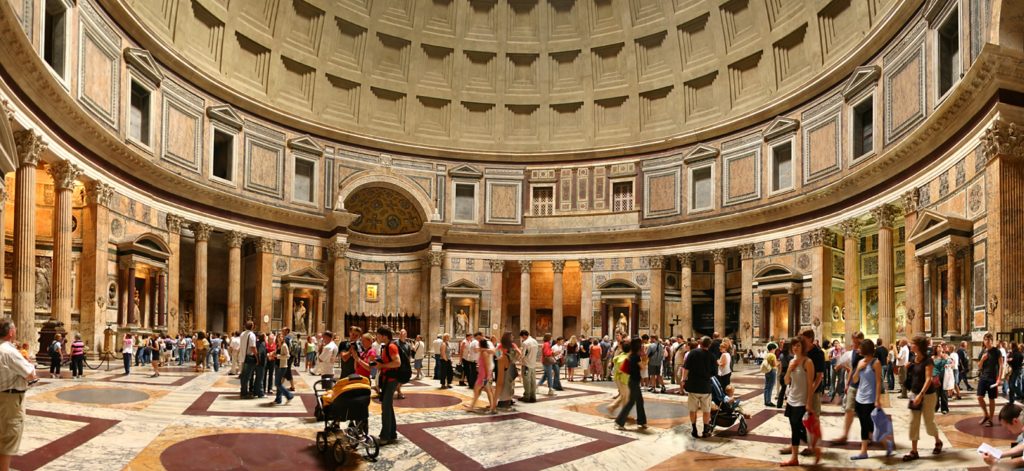 Interno del Pantheon a Roma