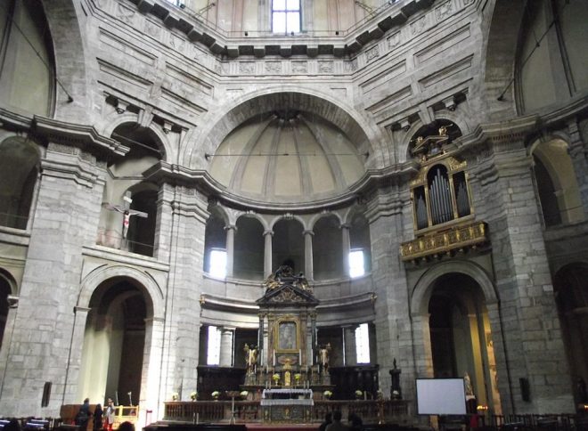 Presbiterio san Lorenzo a Milano