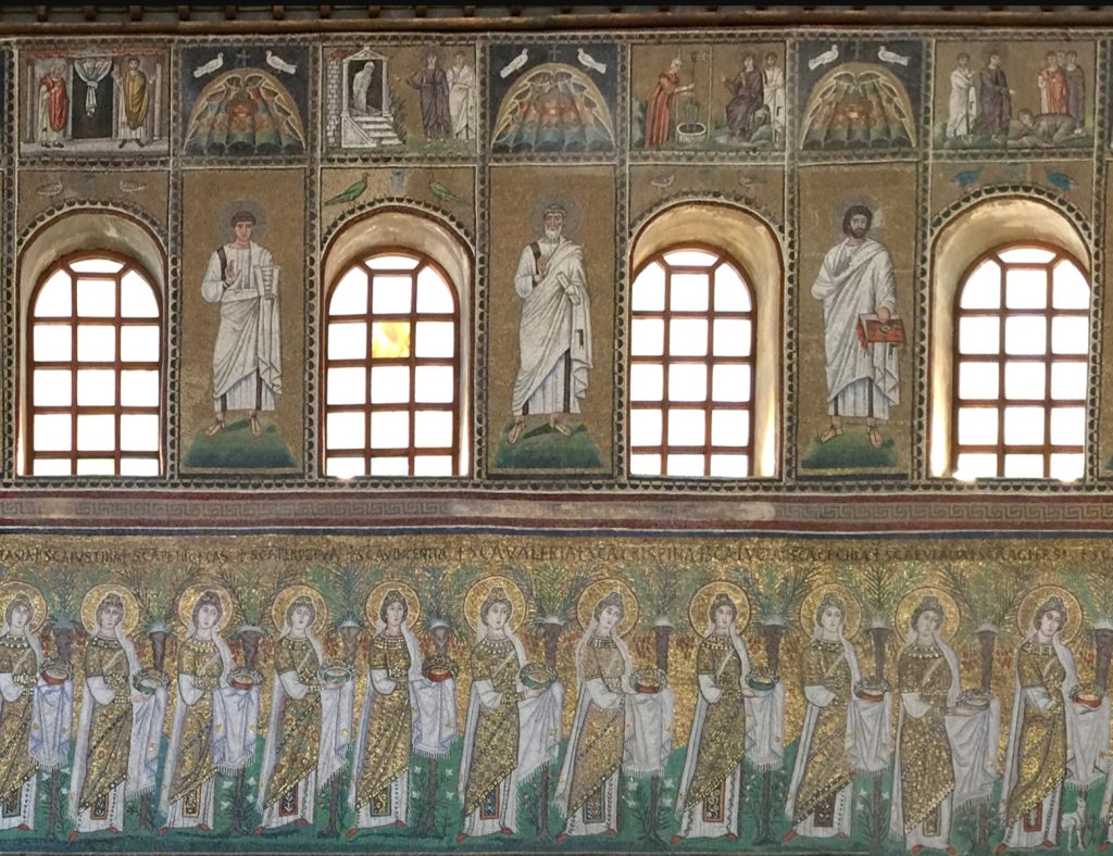 Sant'apollinare Nuovo Ravenna interno mosaici