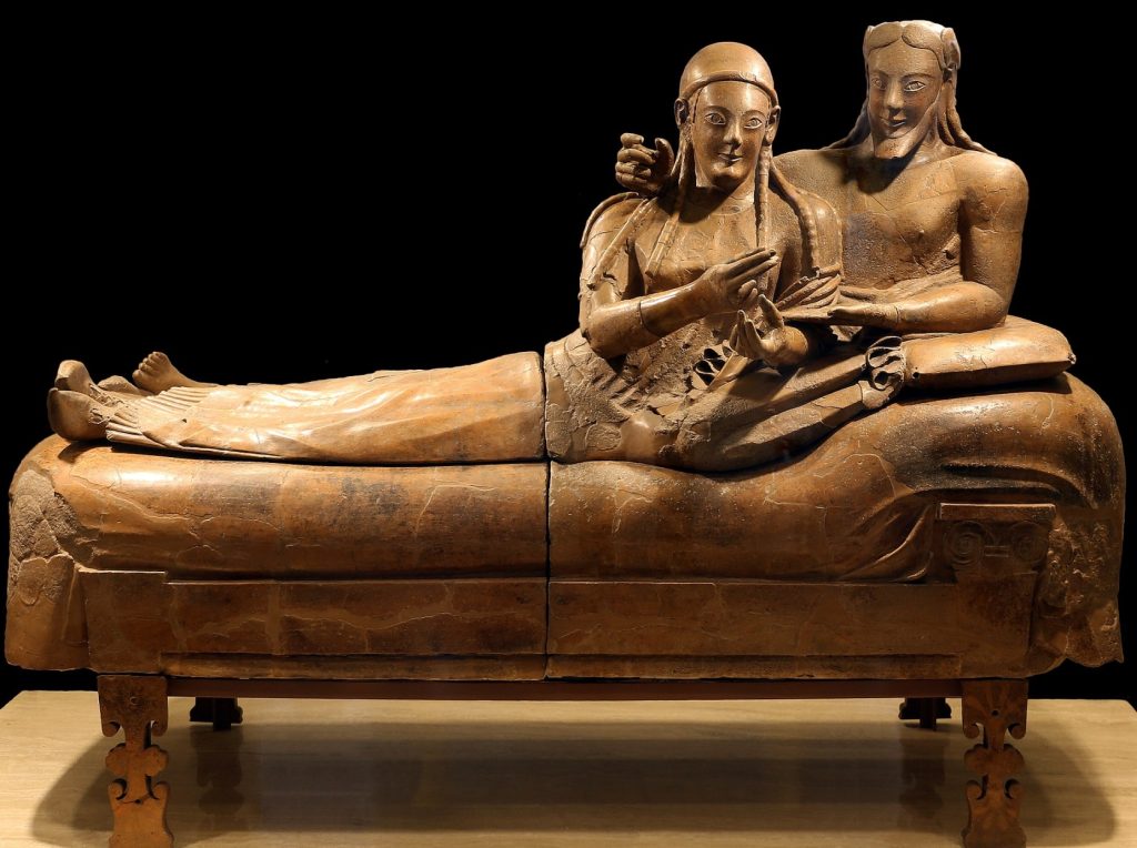 Sarcofago degli sposi, produzione etrusca di influenza ionica, 530-520 ac ca Villa Giulia Roma