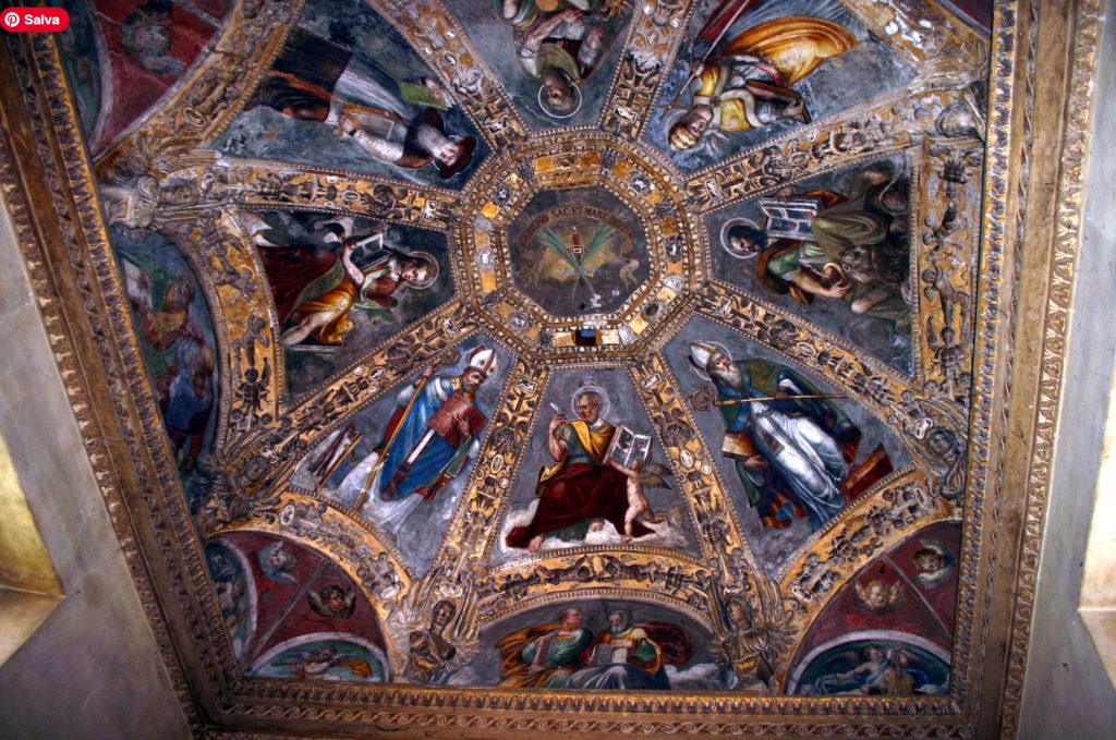 Soffitto dell'altare di Sant'Aquilino San Lorenzo a MIlano