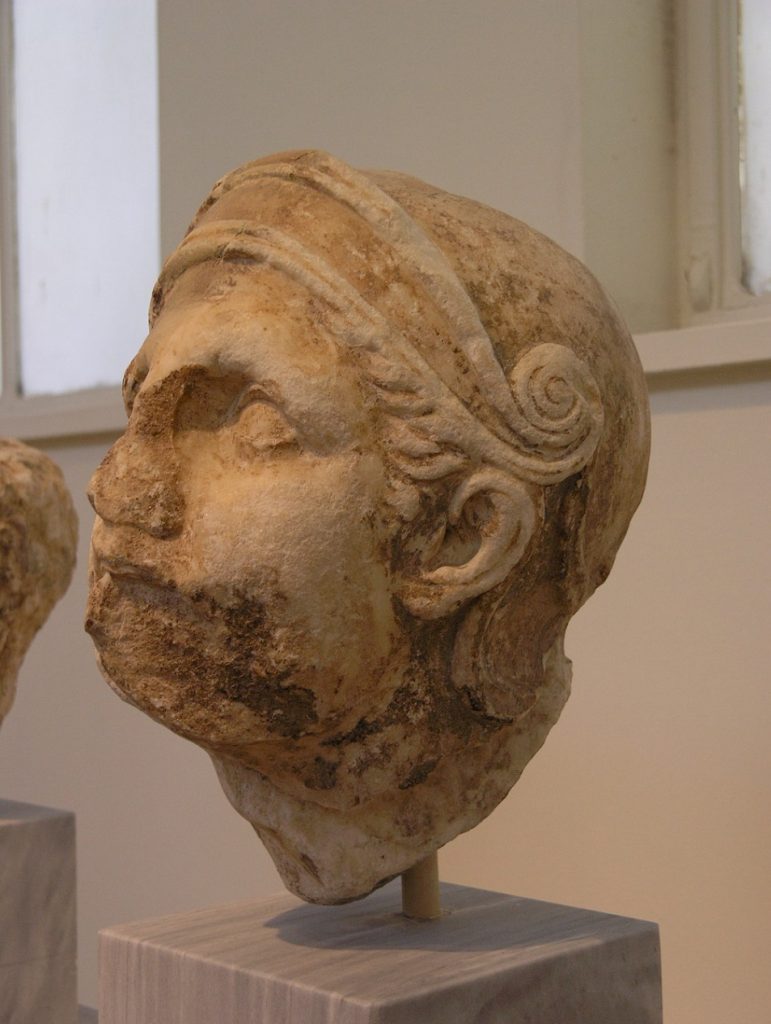 Testa di guerriero, frontone occidentale del tempio di Athena Alea a Tegea. Atene, Museo archeologico nazionale