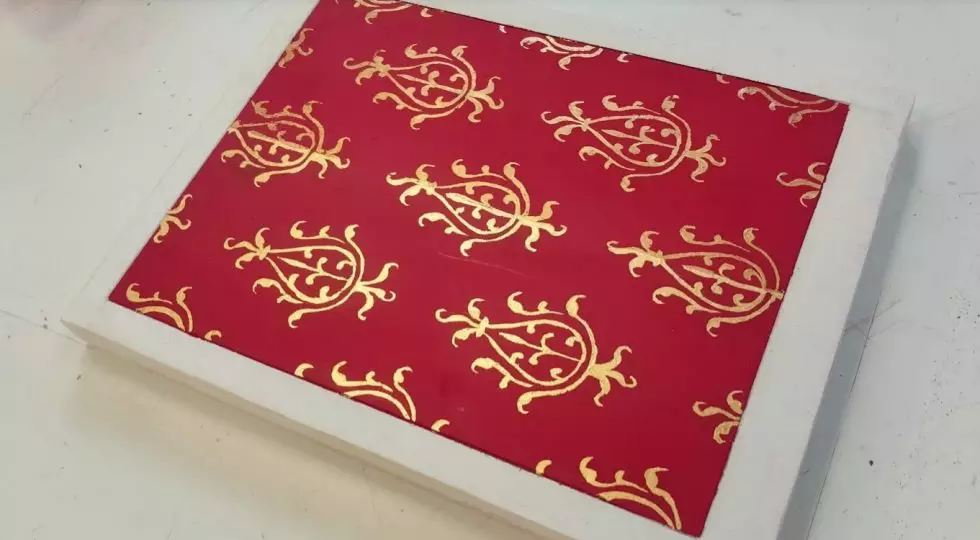 Doratura e sgraffito
